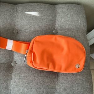 Lululemon belt bag Orange frappe